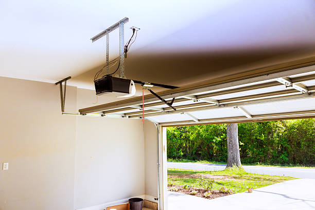 Top rated local Garage Door Panel Replacement specialists in Huntertown, IN